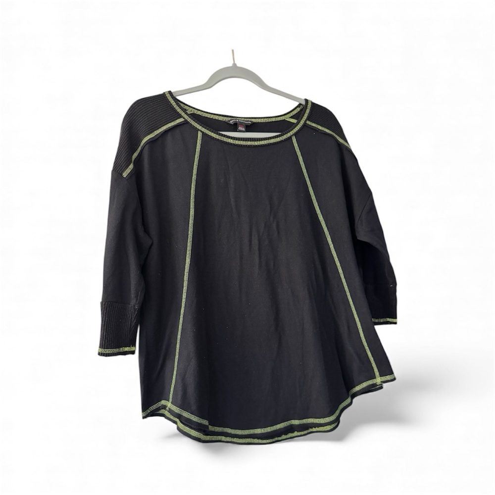 Rock & Republic Black Top with Green Trim EUC Size XXL